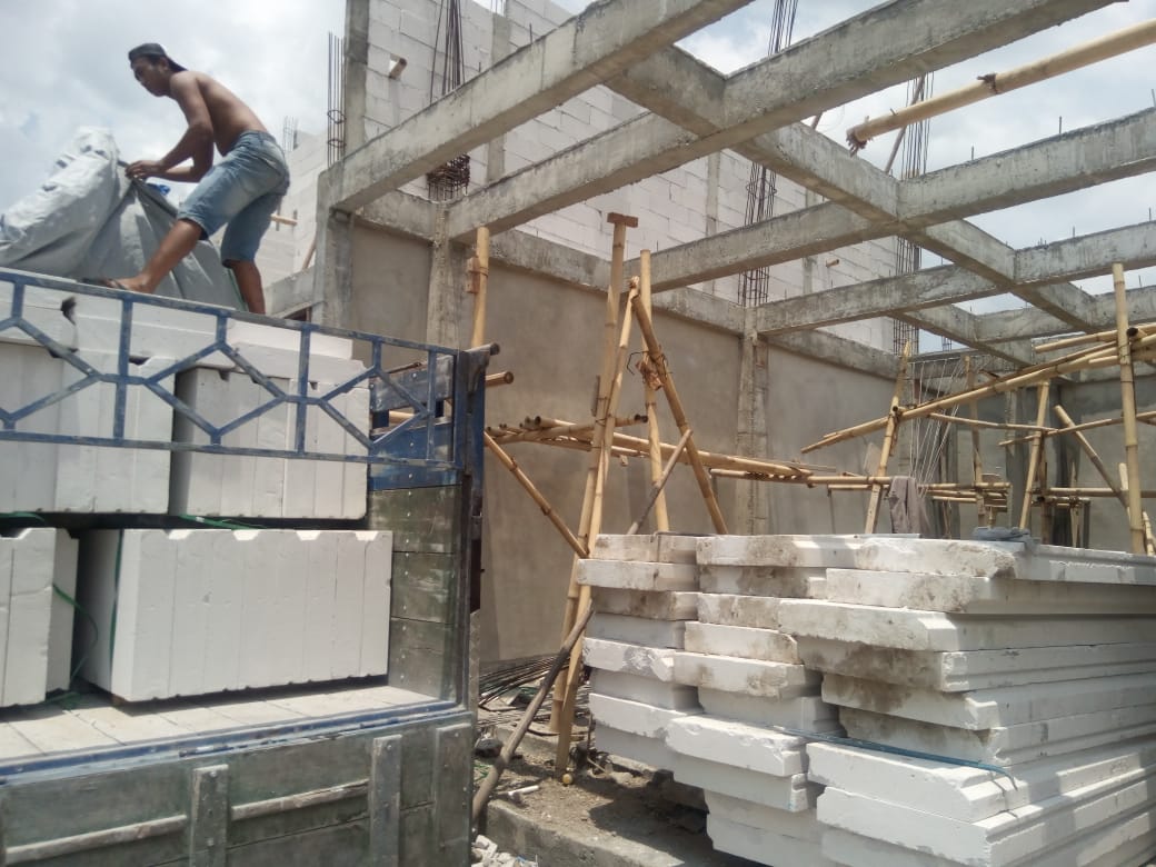 Perbandingan Panel Lantai VS Dak Keraton